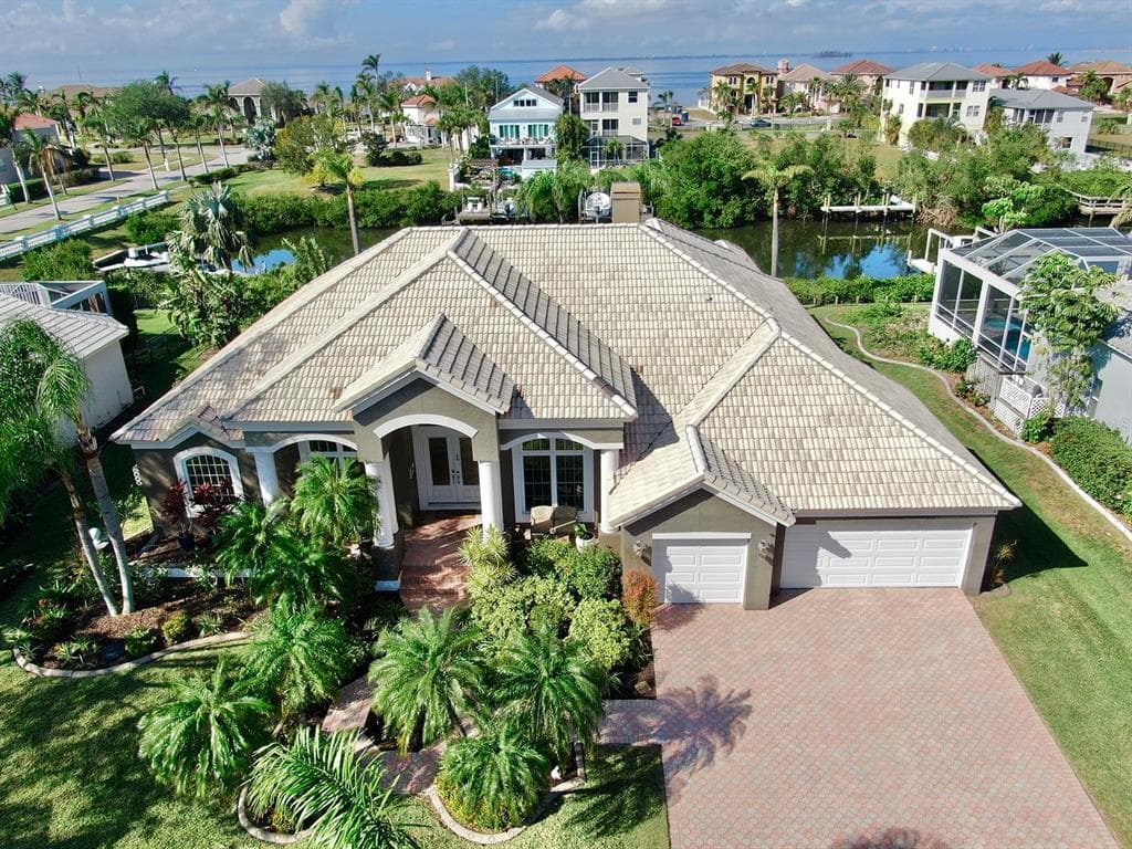 6465 RUBIA CIRCLE APOLLO BEACH, FL 33572