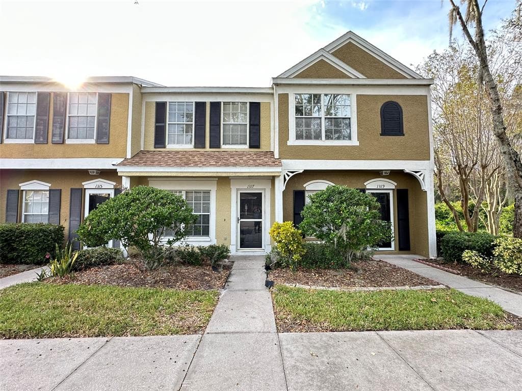 1317 COSTA MESA DRIVE WESLEY CHAPEL, FL 33543