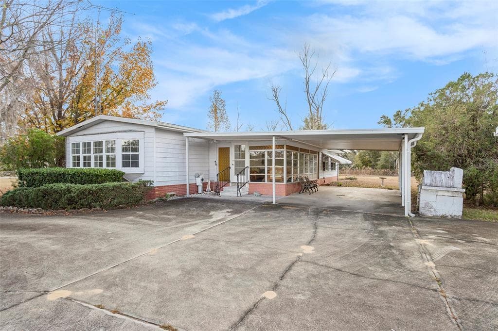 9770 S APPALOOSA AVENUE FLORAL CITY, FL 34436