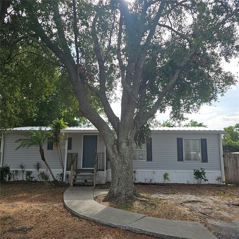606 OCEAN MIST COURT RUSKIN, FL 33570