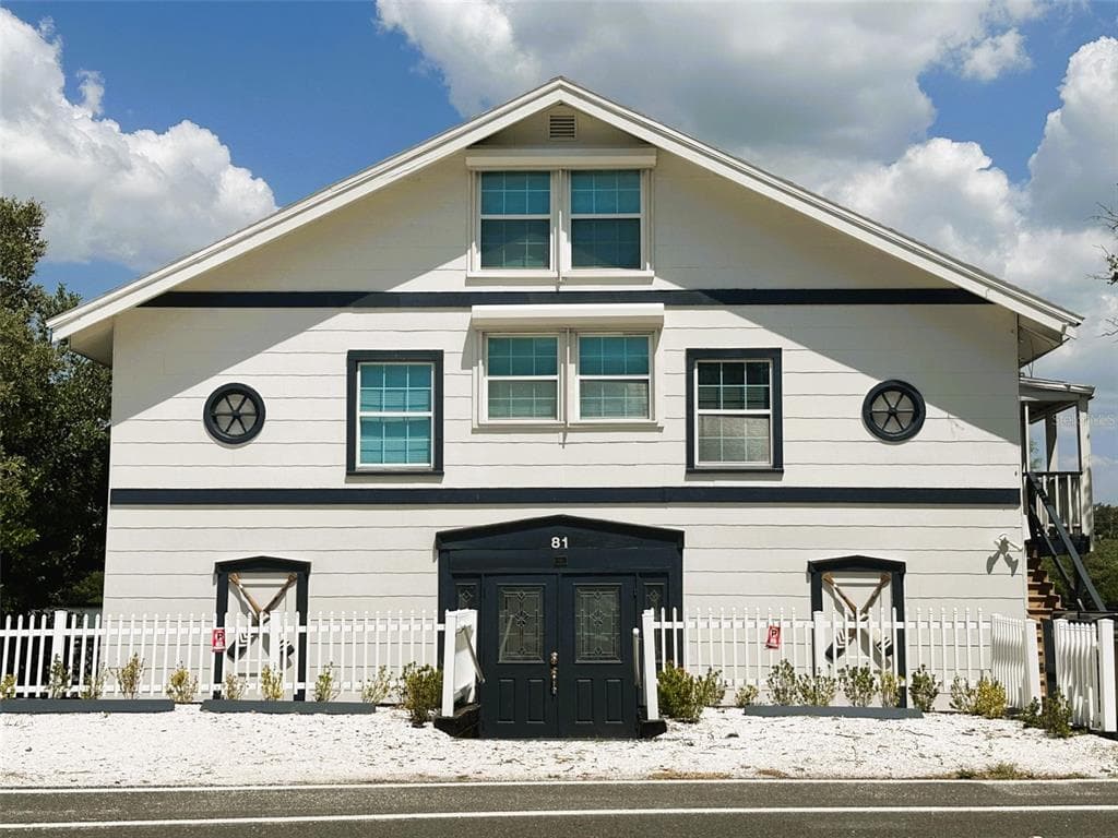 81 GULF BOULEVARD INDIAN ROCKS BEACH, FL 33785