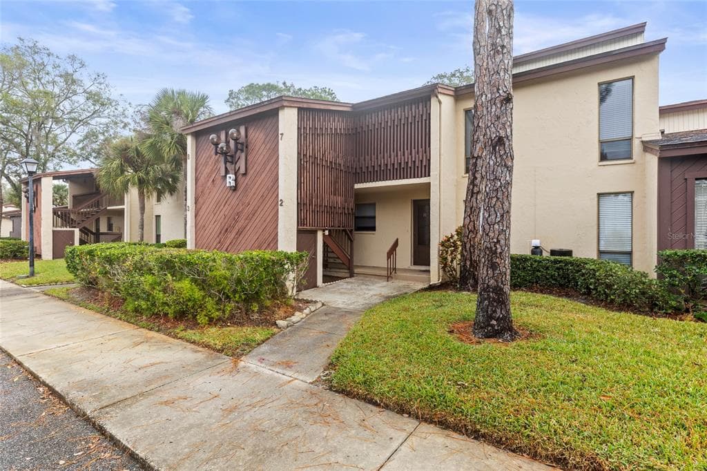 1200 TARPON WOODS BOULEVARD UNIT R7 PALM HARBOR, FL 34685