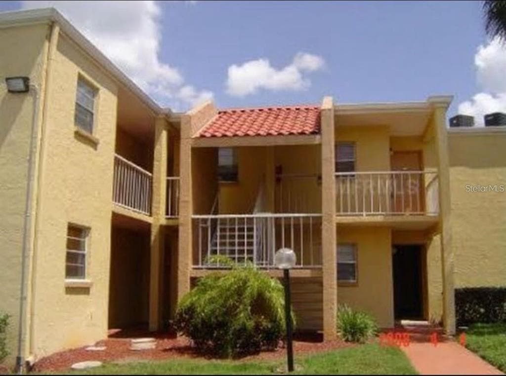 2850 SOMERSET PARK DRIVE UNIT 102 TAMPA, FL 33613