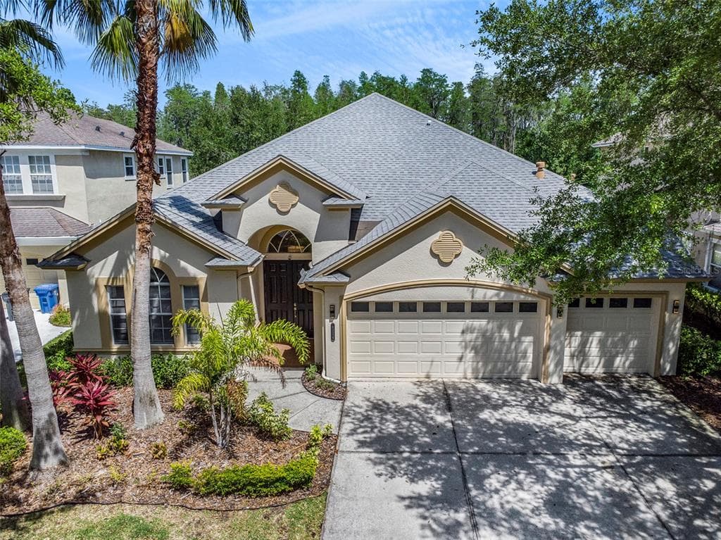 8334 OLD TOWN DRIVE TAMPA, FL 33647