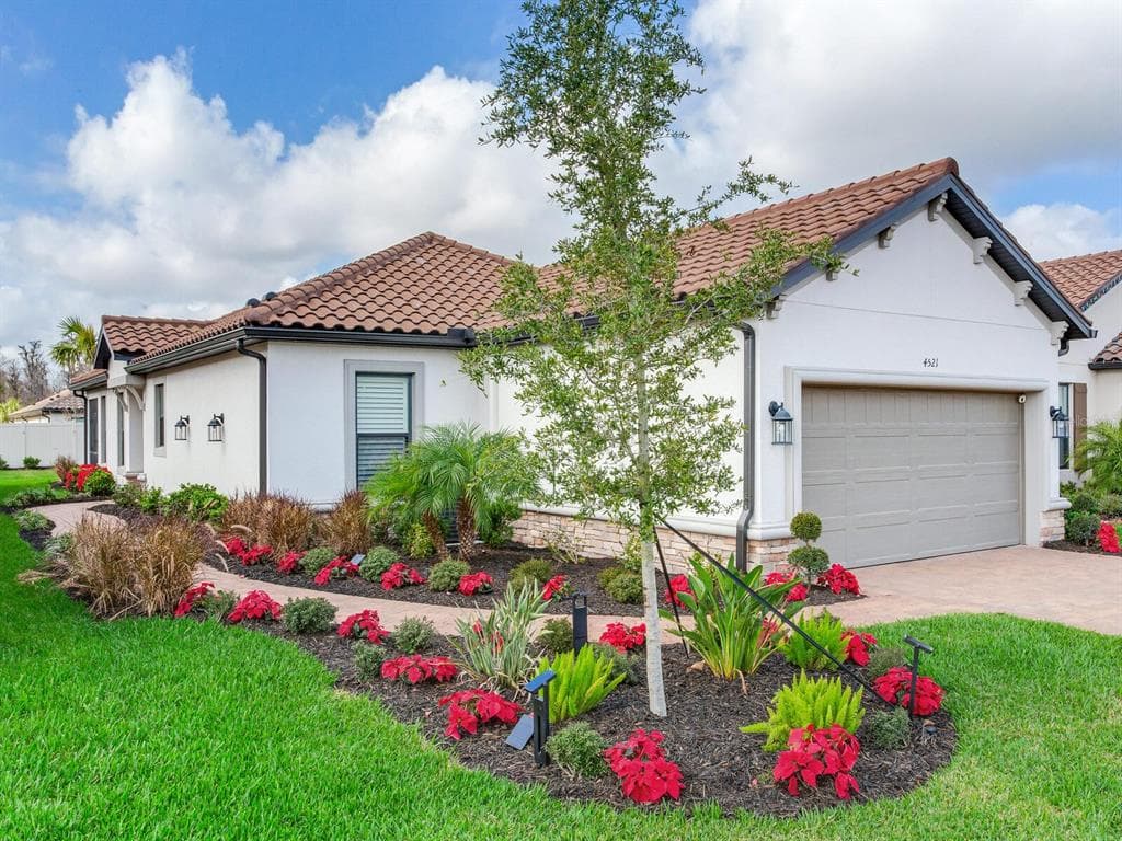 4521 GAROFALO ROAD WESLEY CHAPEL, FL 33543