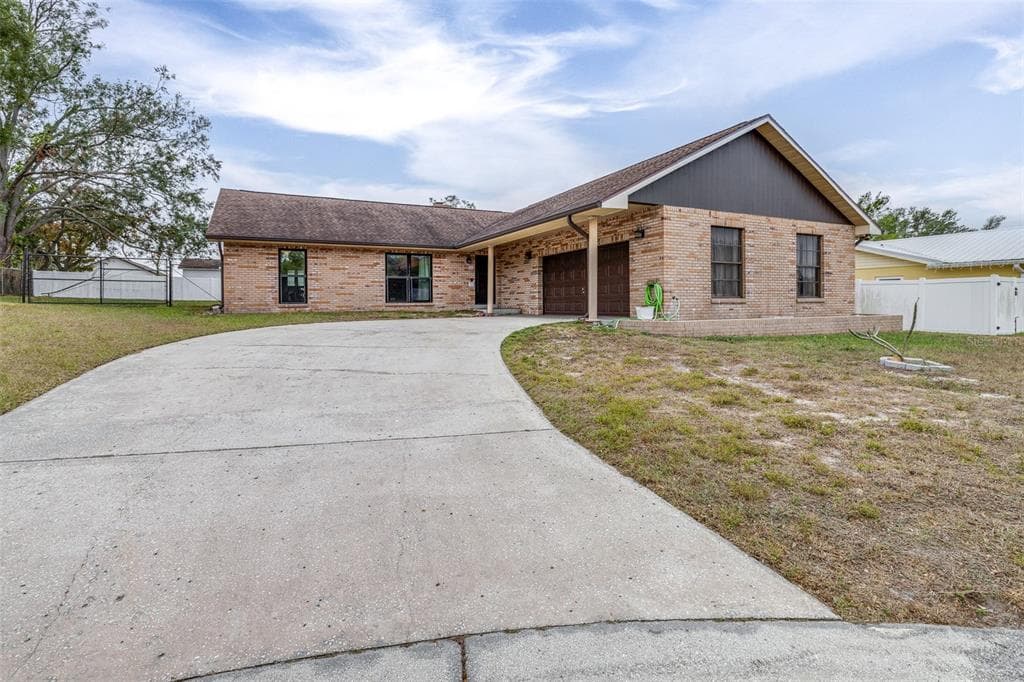 103 BARKFIELD STREET BRANDON, FL 33511