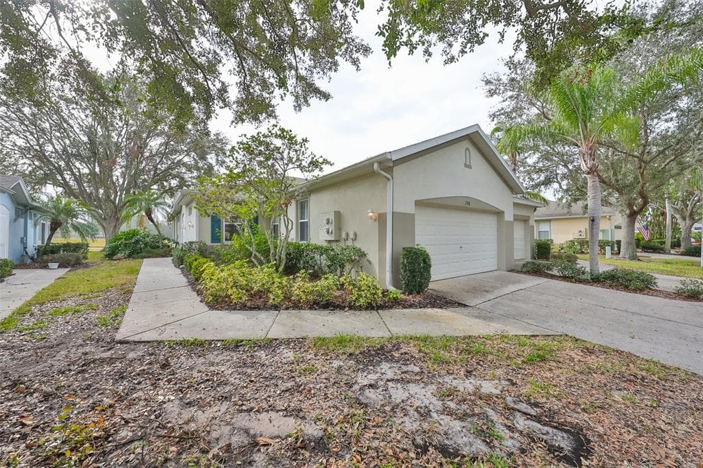 2188 ACADIA GREENS DRIVE SUN CITY CENTER, FL 33573