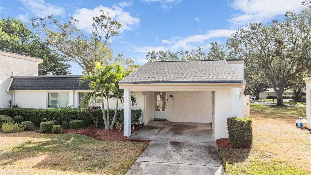 2559 FOREST RUN COURT CLEARWATER, FL 33761