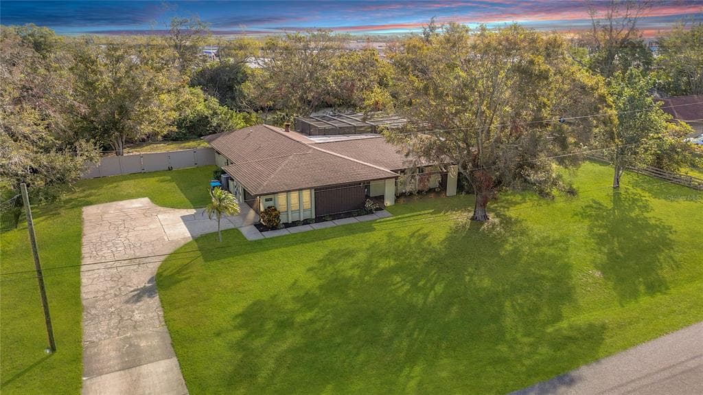 1791 BRAXTON BRAGG LANE CLEARWATER, FL 33765