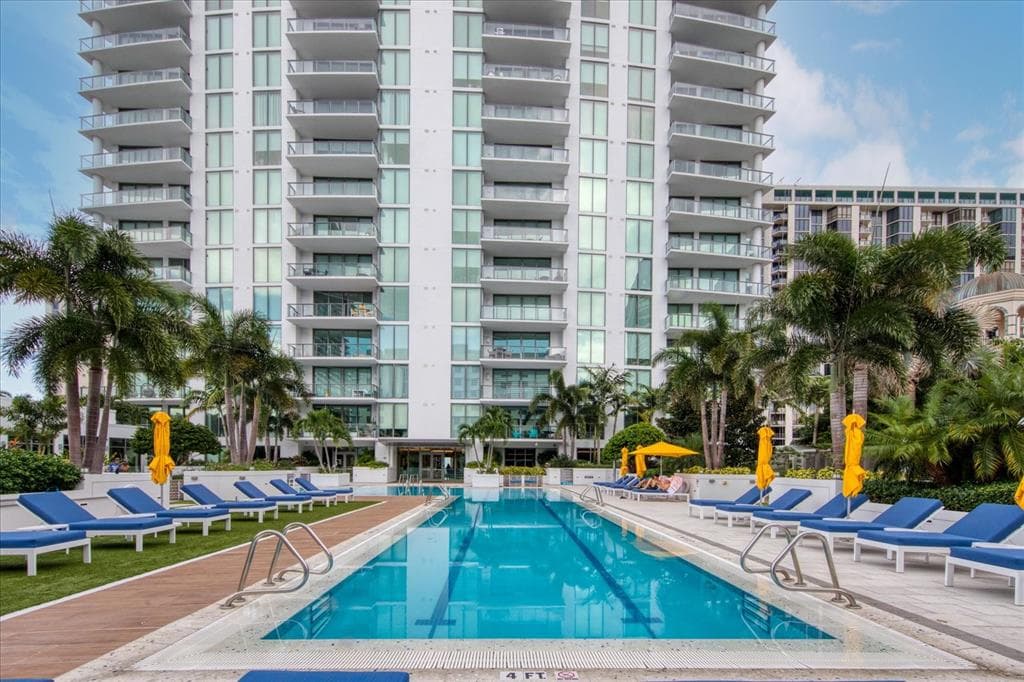 100 1ST AVENUE N UNIT 1601