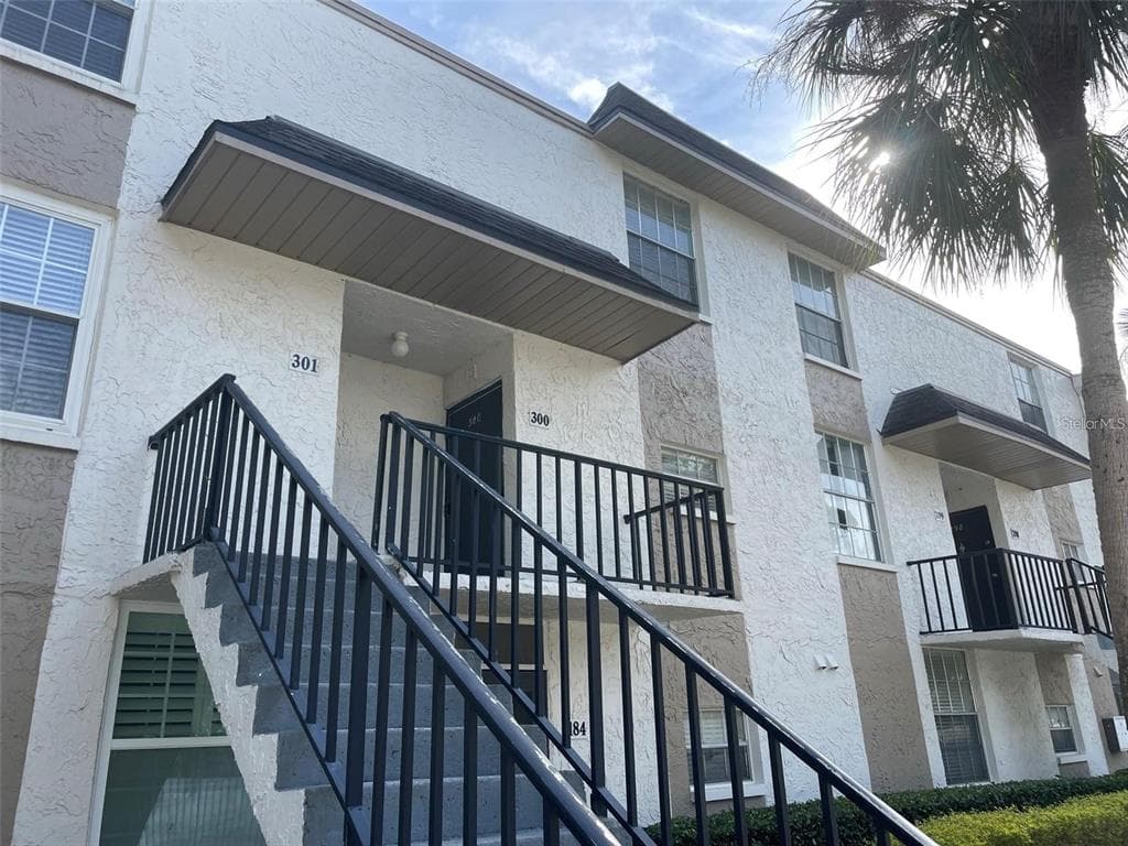 107 CALDWELL DRIVE UNIT 300 BRANDON, FL 33510