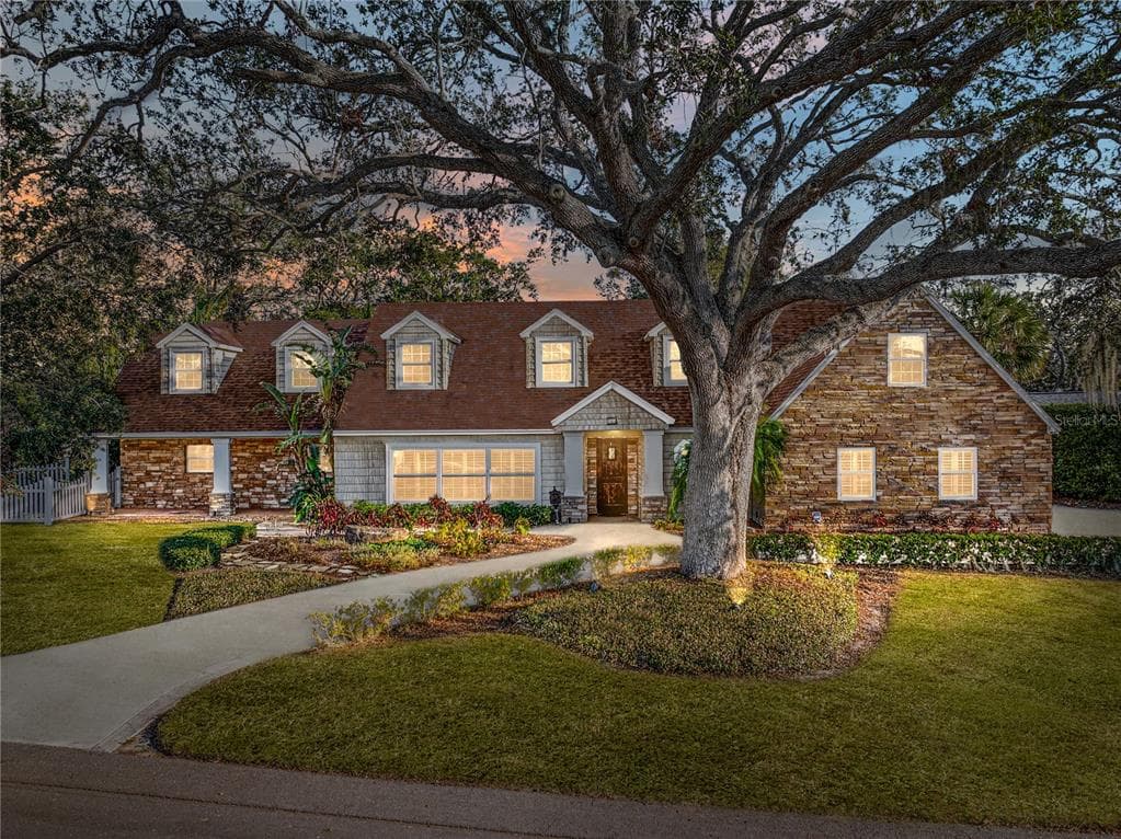 307 HARBOR VIEW LANE LARGO, FL 33770