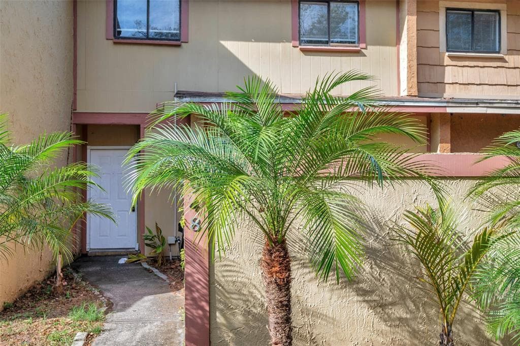 6948 TROUT STREET TAMPA, FL 33617