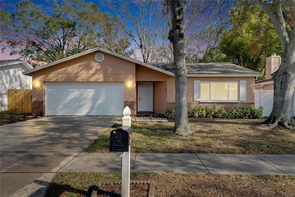 1691 E ORANGECREST AVENUE PALM HARBOR, FL 34683