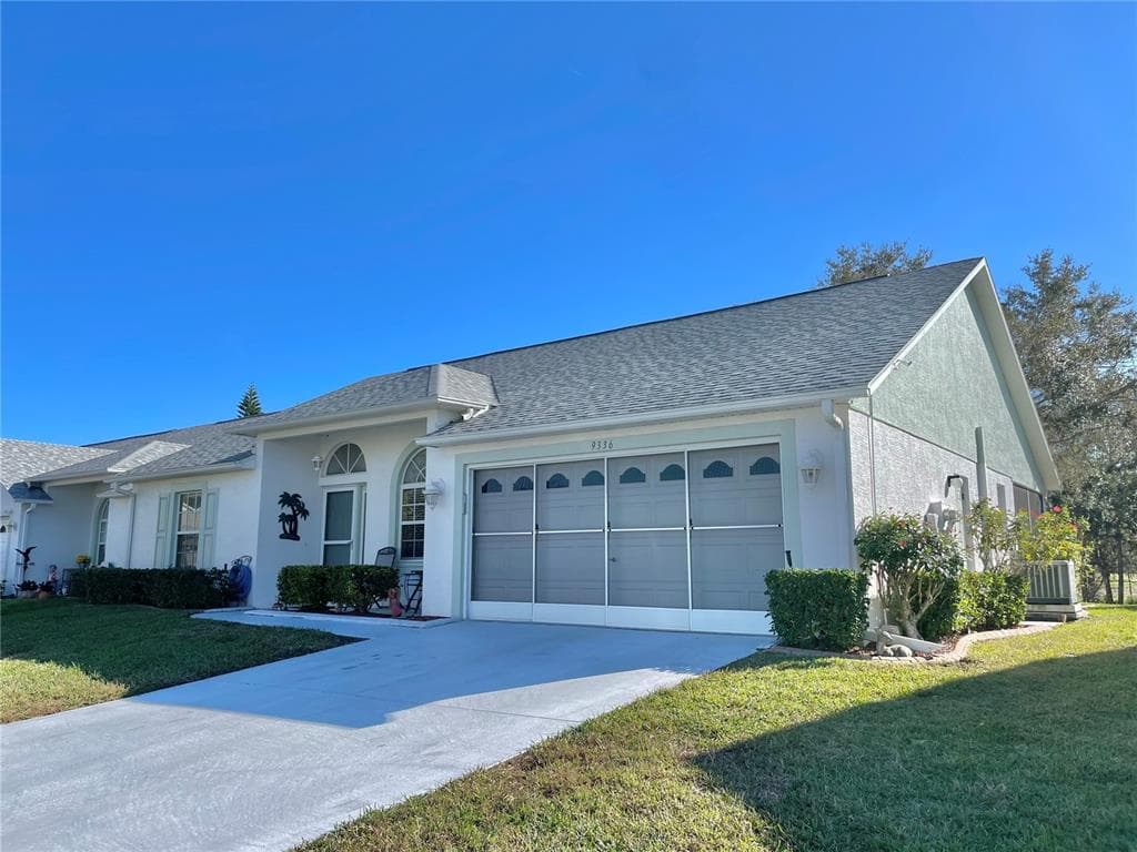 9336 VILLA ENTRADA NEW PORT RICHEY, FL 34655