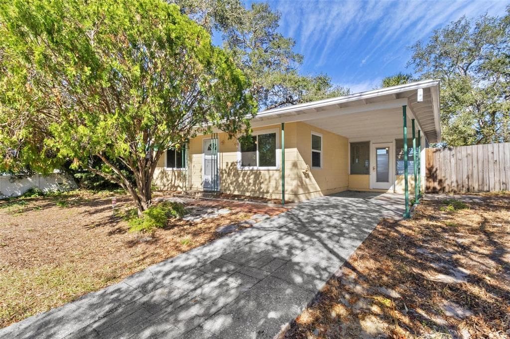 6415 SANDPIPER WAY S ST PETERSBURG, FL 33707