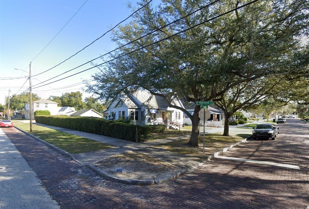 109 W FRANCES AVENUE TAMPA, FL 33602