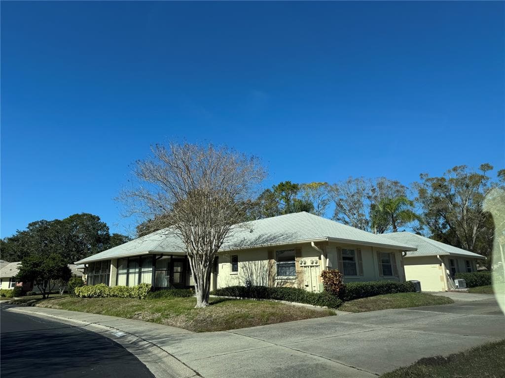 1378 CARLISLE COURT DUNEDIN, FL 34698