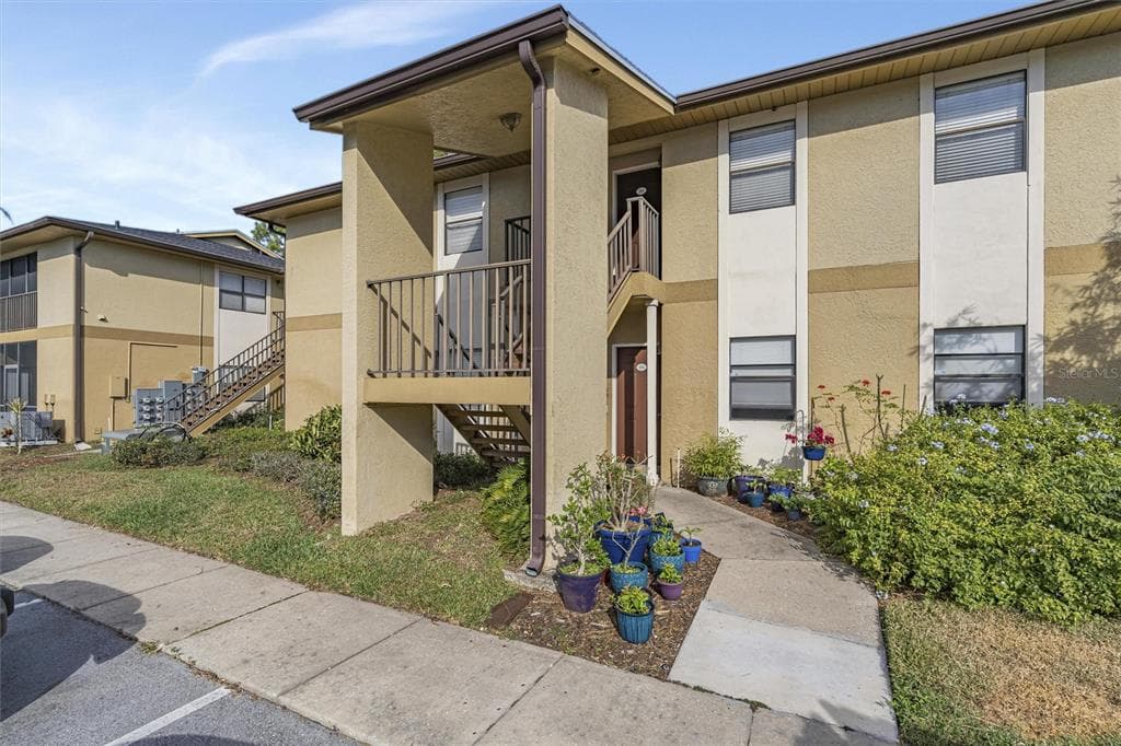 10199 SAILWINDS BOULEVARD S UNIT I-102 LARGO, FL 33773