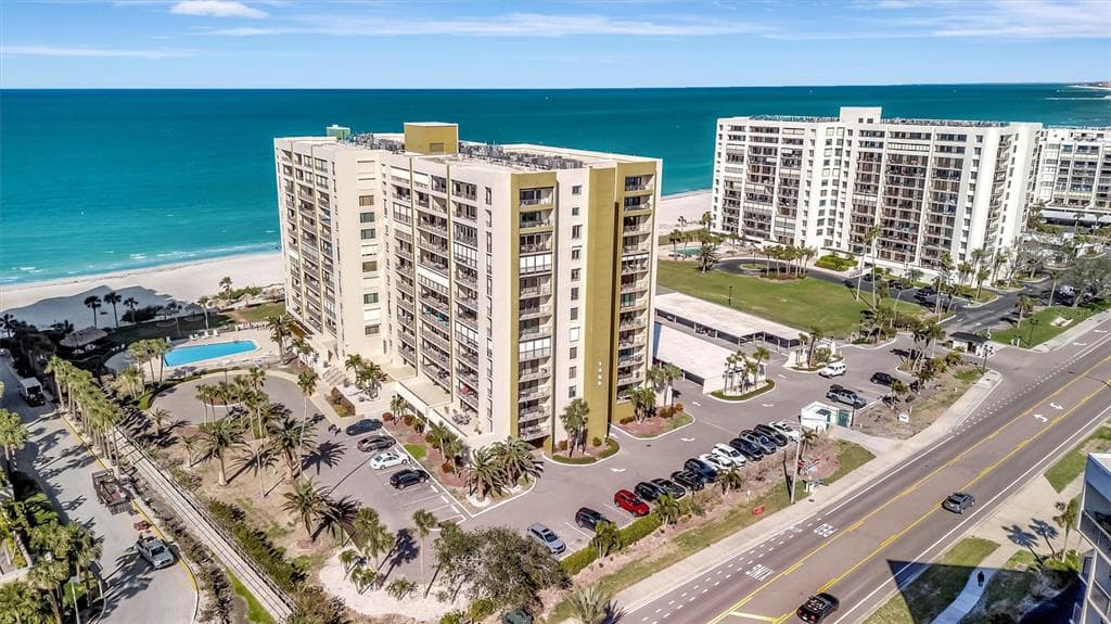 1480 GULF BOULEVARD UNIT 1106 CLEARWATER BEACH, FL 33767