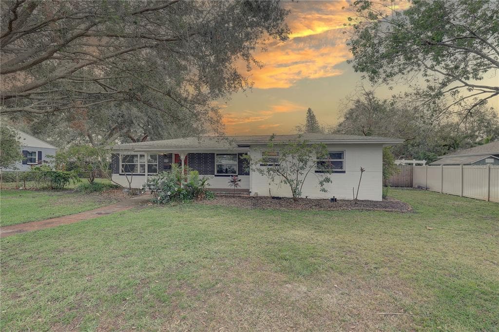6056 2ND AVENUE N ST PETERSBURG, FL 33710