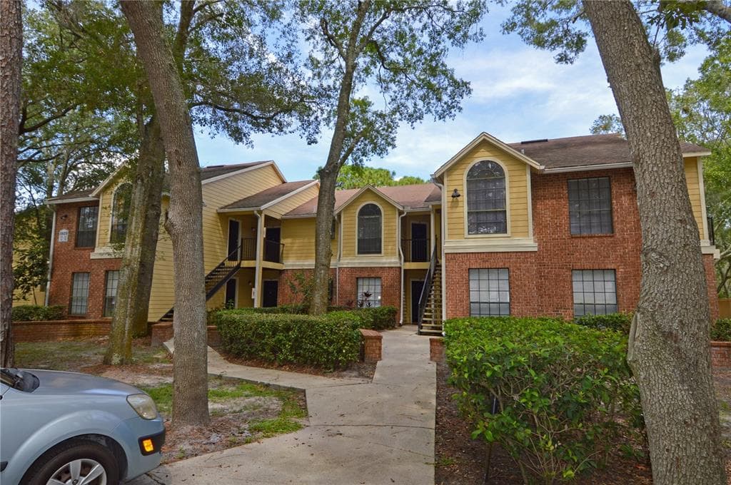 8609 MALLARD RESERVE DRIVE UNIT 101 TAMPA, FL 33614