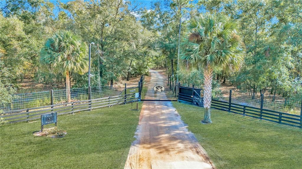 LOT 1 FORT MC COY, FL 32134