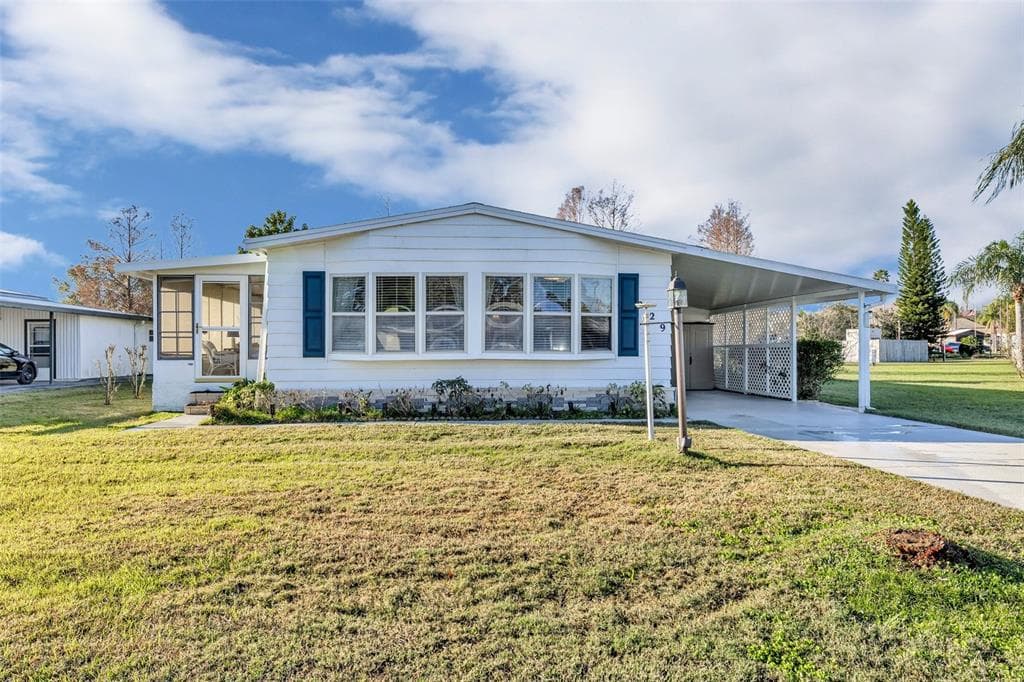229 MENLO PARK AVENUE DAVENPORT, FL 33897