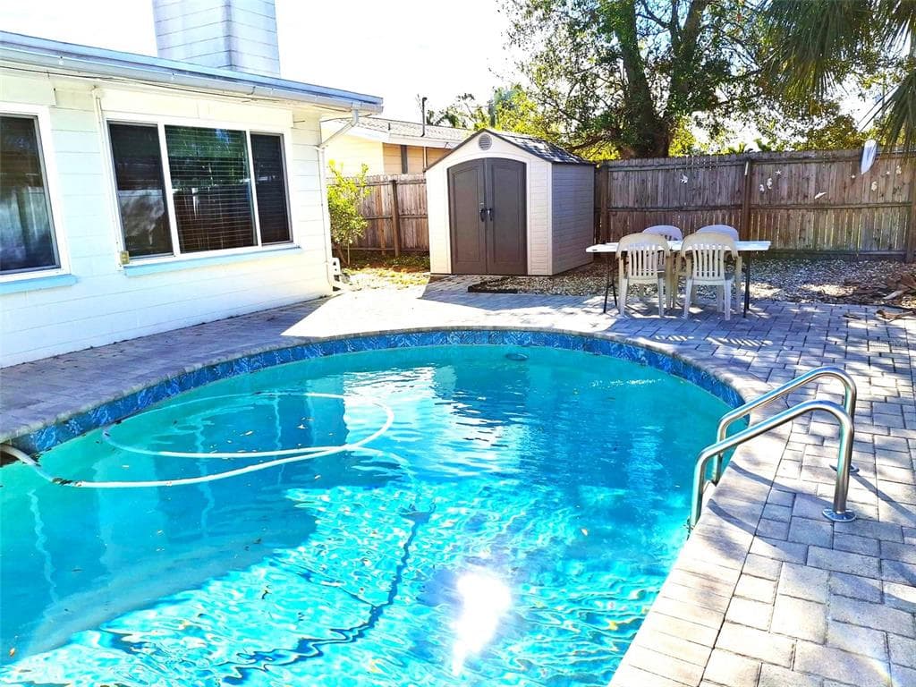8164 127TH STREET SEMINOLE, FL 33776