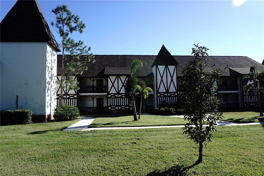 320 N BAYSHORE BOULEVARD UNIT 103 CLEARWATER, FL 33759