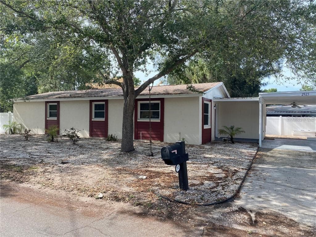 2925 W TYSON AVENUE TAMPA, FL 33611