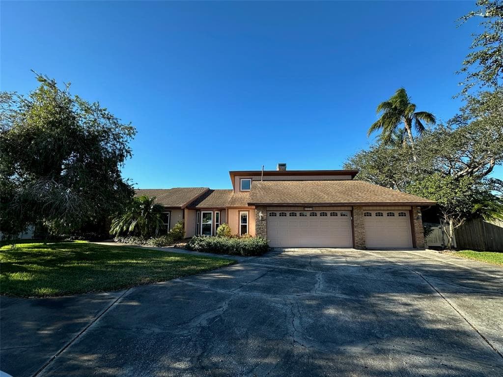 2110 SEAGULL DRIVE CLEARWATER, FL 33764