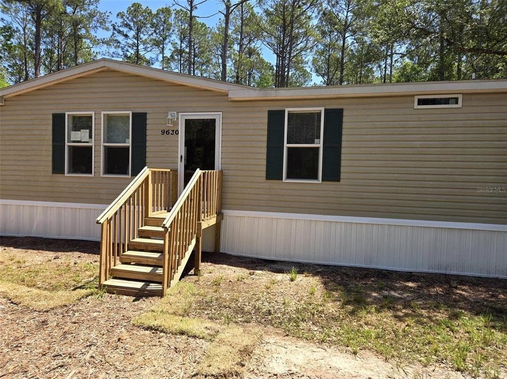 9630 MCMAHON AVENUE HASTINGS, FL 32145