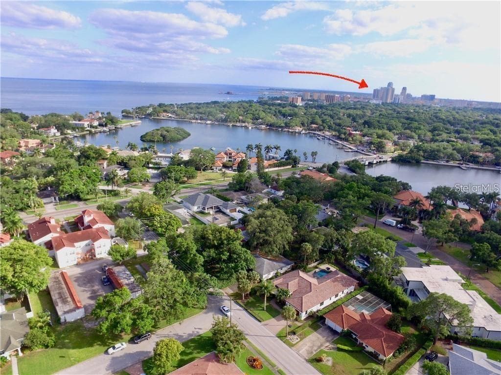 125 RICARDO WAY NE UNIT 3 ST PETERSBURG, FL 33704