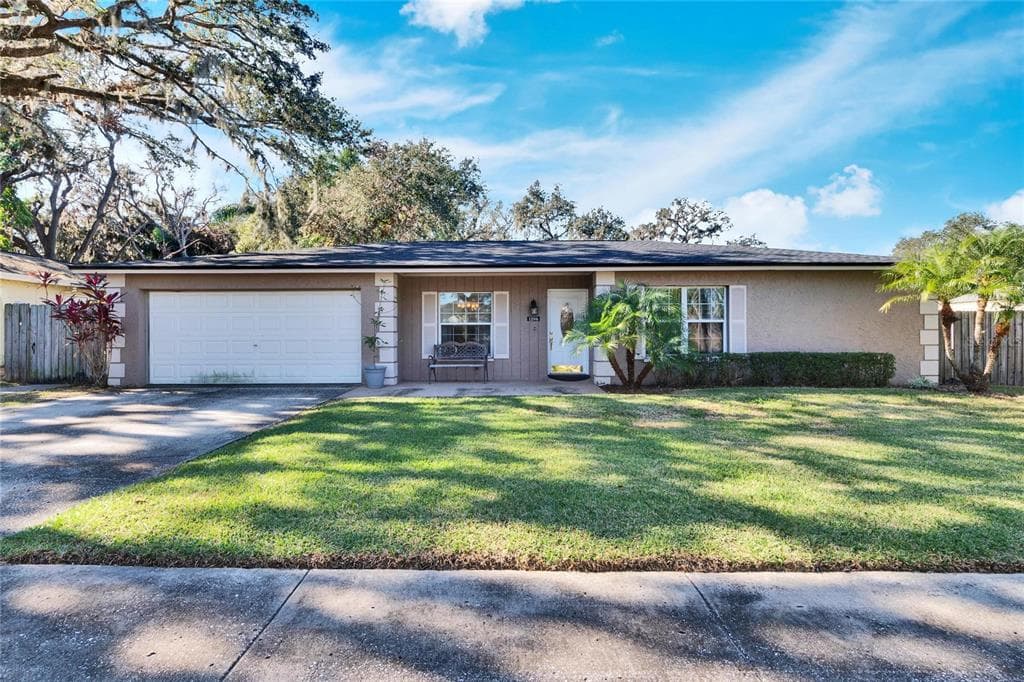 1206 MEADOWCREST DRIVE VALRICO, FL 33594