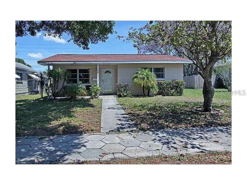 5421 DARTMOUTH AVENUE N ST PETERSBURG, FL 33710