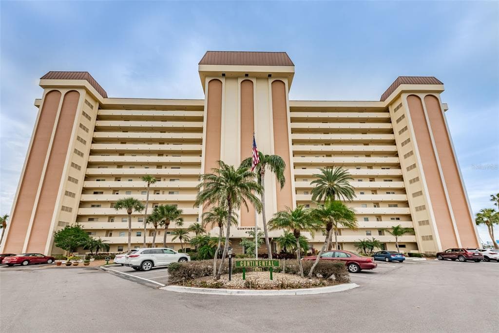4775 COVE CIRCLE UNIT 1105 ST PETERSBURG, FL 33708