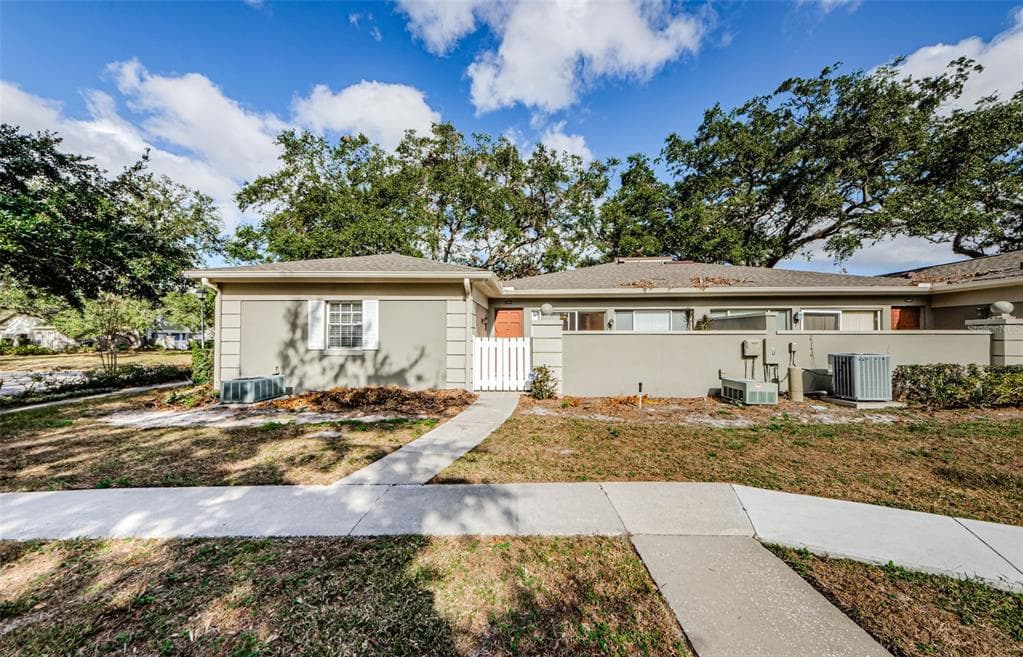 11805 NORTHTRAIL AVENUE TEMPLE TERRACE, FL 33617