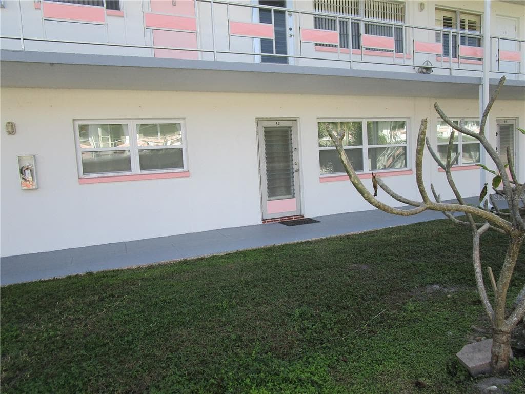5876 21ST STREET N UNIT 3 ST PETERSBURG, FL 33714