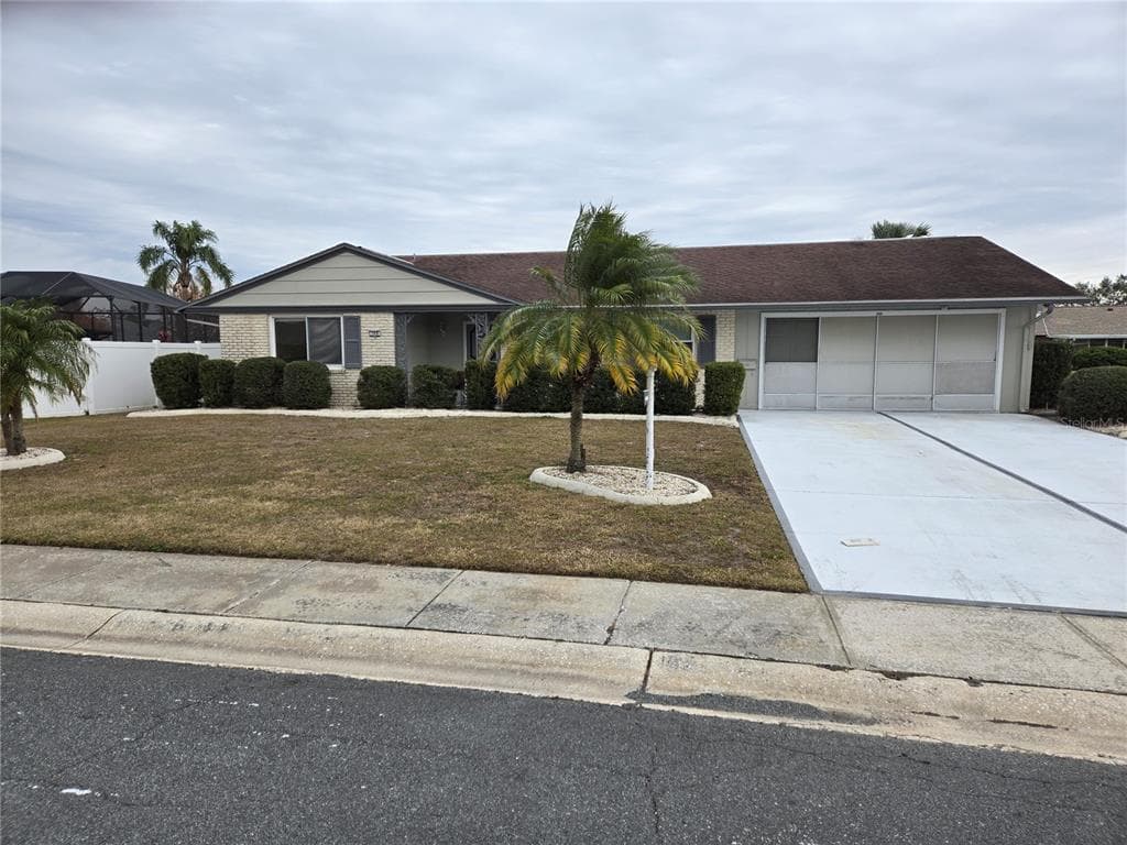 709 BRANNEN CIRCLE SUN CITY CENTER, FL 33573