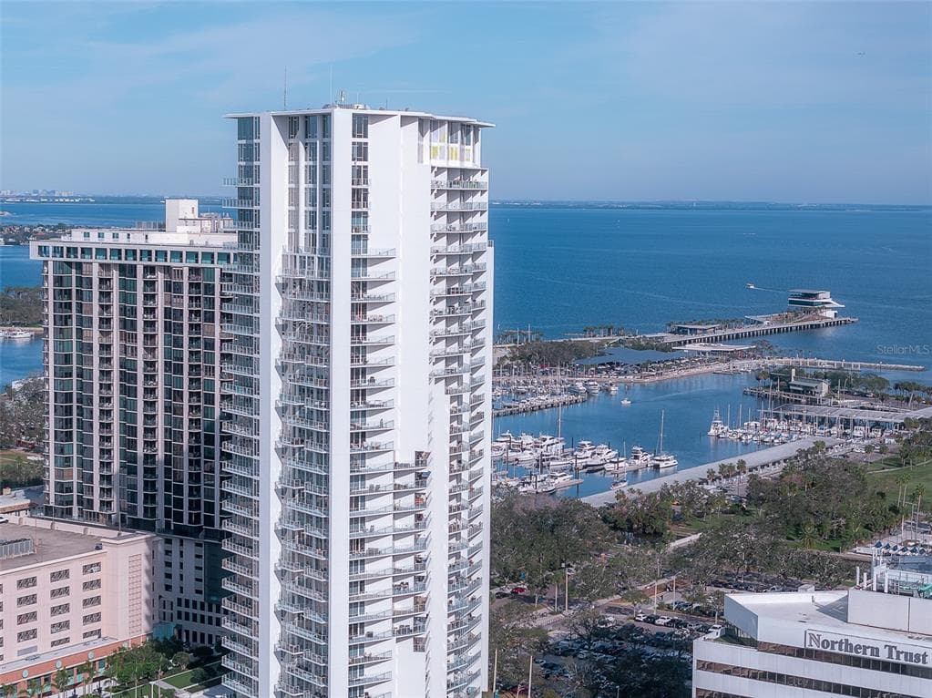 175 1ST STREET S UNIT 3402 ST PETERSBURG, FL 33701