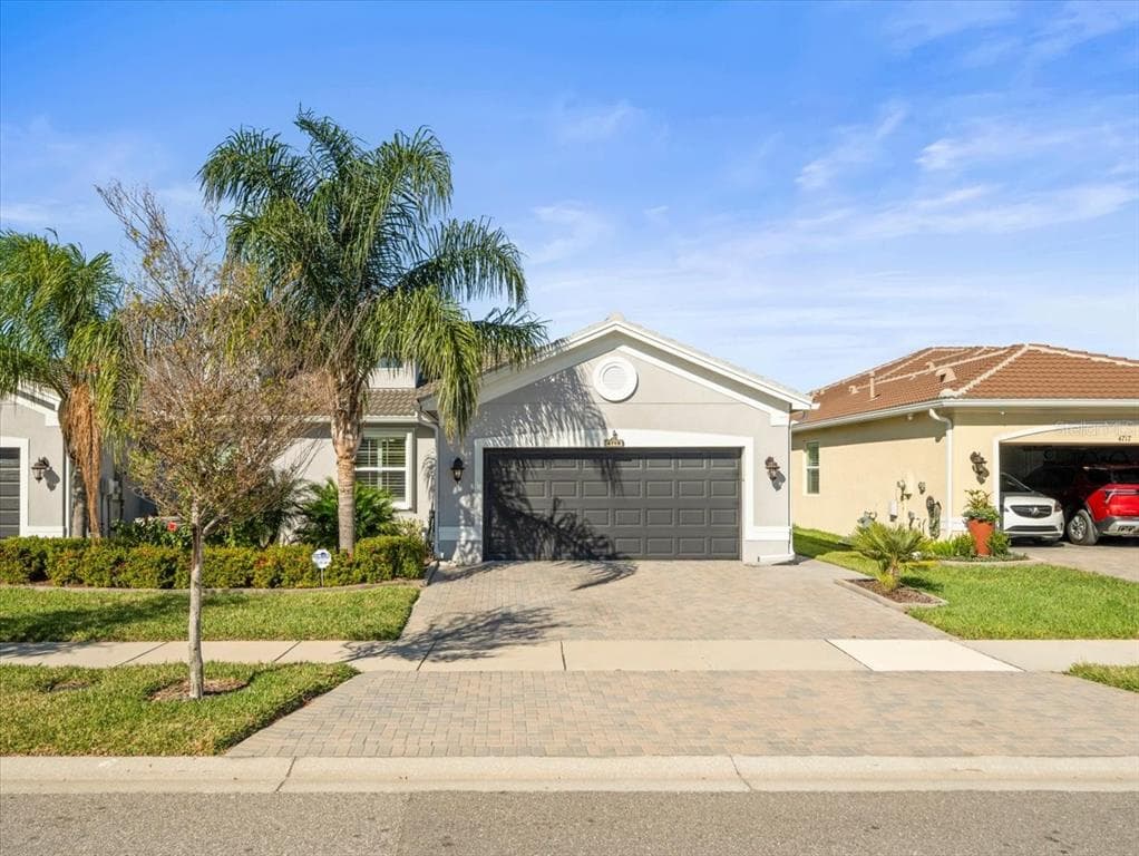 4719 AVILA LAKES DRIVE WIMAUMA, FL 33598