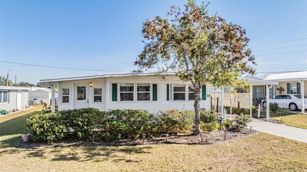 5312 BETTY STREET ZEPHYRHILLS, FL 33542