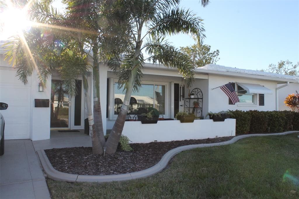 9700 MAINLANDS BOULEVARD W PINELLAS PARK, FL 33782