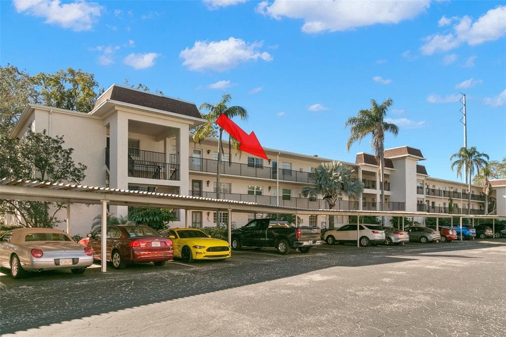 831 MAPLE COURT UNIT 303 DUNEDIN, FL 34698