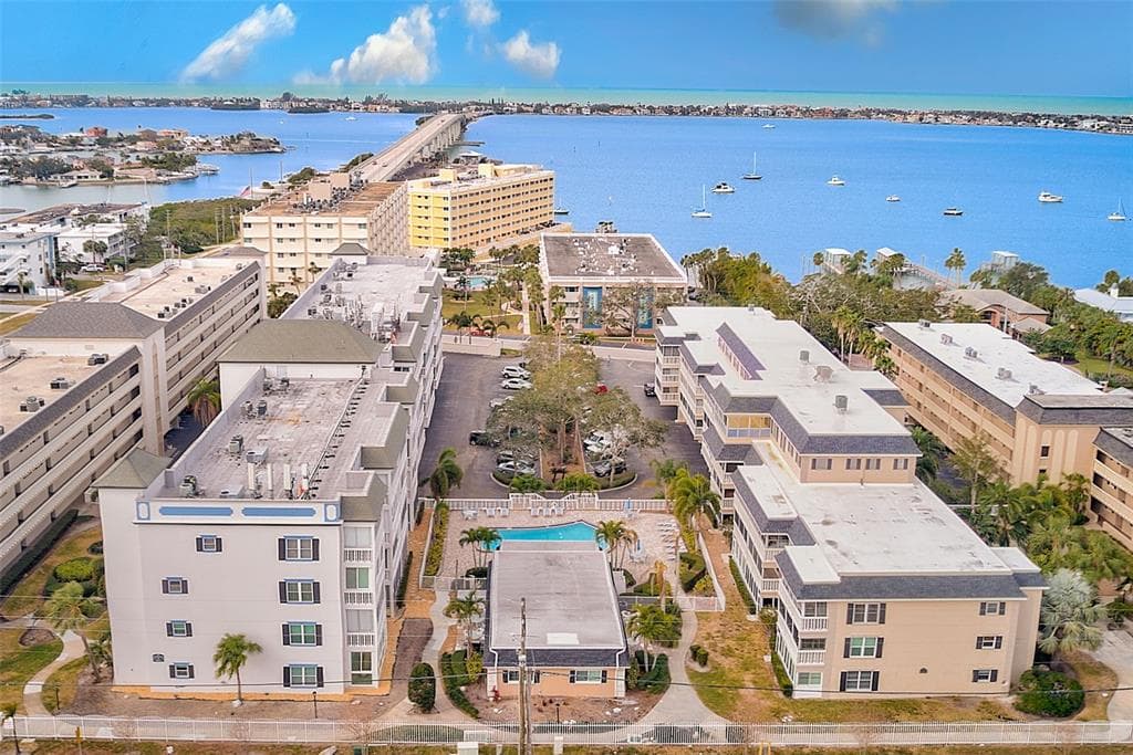 147 BLUFF VIEW DRIVE UNIT 106 BELLEAIR BLUFFS, FL 33770