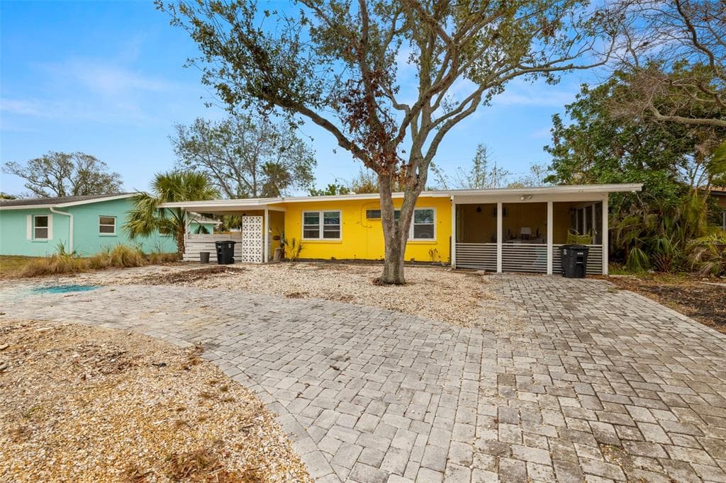 2812 MIRIAM STREET S GULFPORT, FL 33711