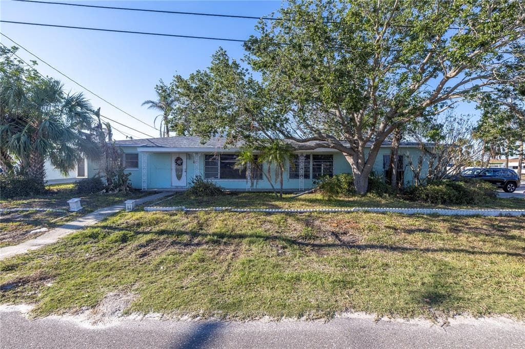 104 159TH AVENUE REDINGTON BEACH, FL 33708