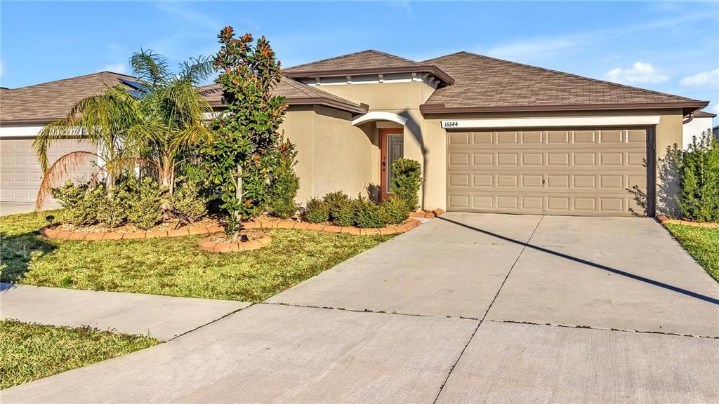16644 SUNBURST LAKE WIMAUMA, FL 33598