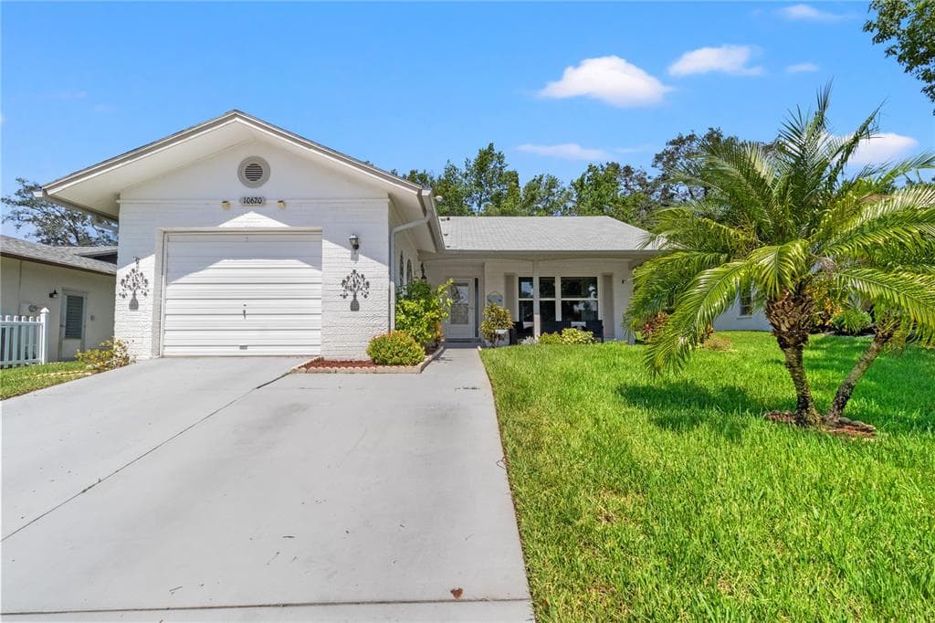 10620 SALAMANCA DRIVE PORT RICHEY, FL 34668